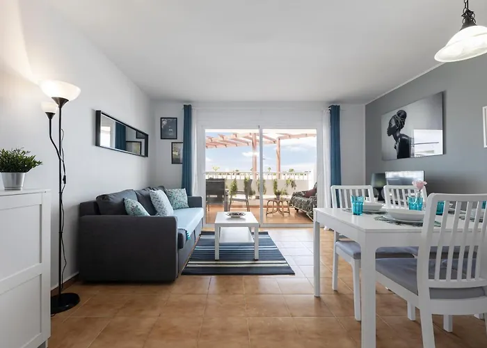 The Colors House, 646 - Private